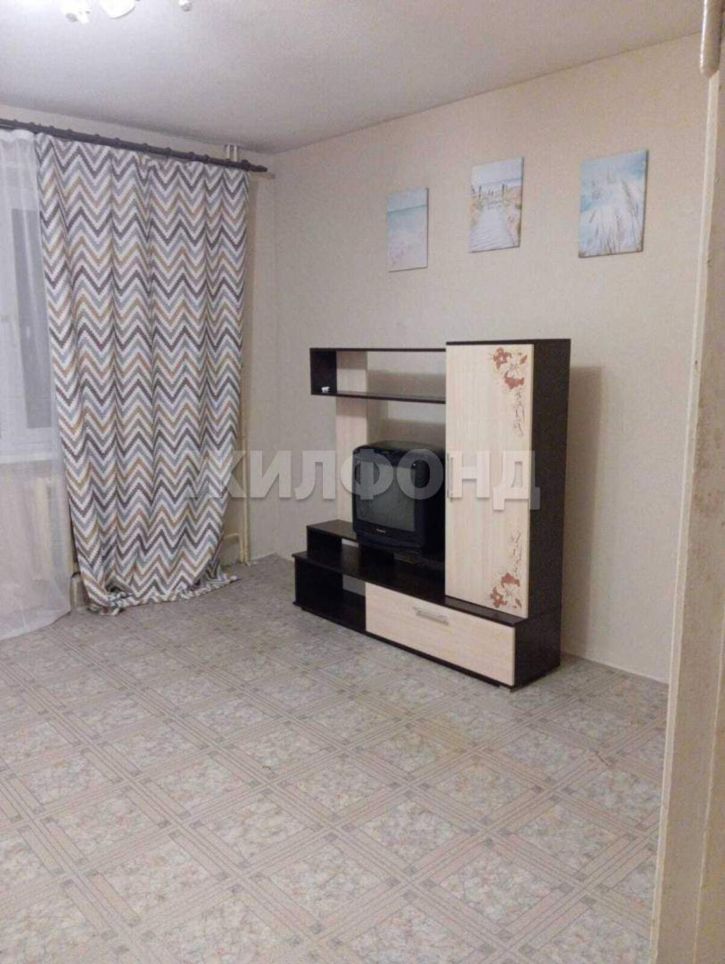 4-комн квартира 16-й микрорайон, д.6