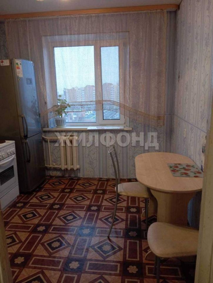 4-комн квартира 16-й микрорайон, д.6