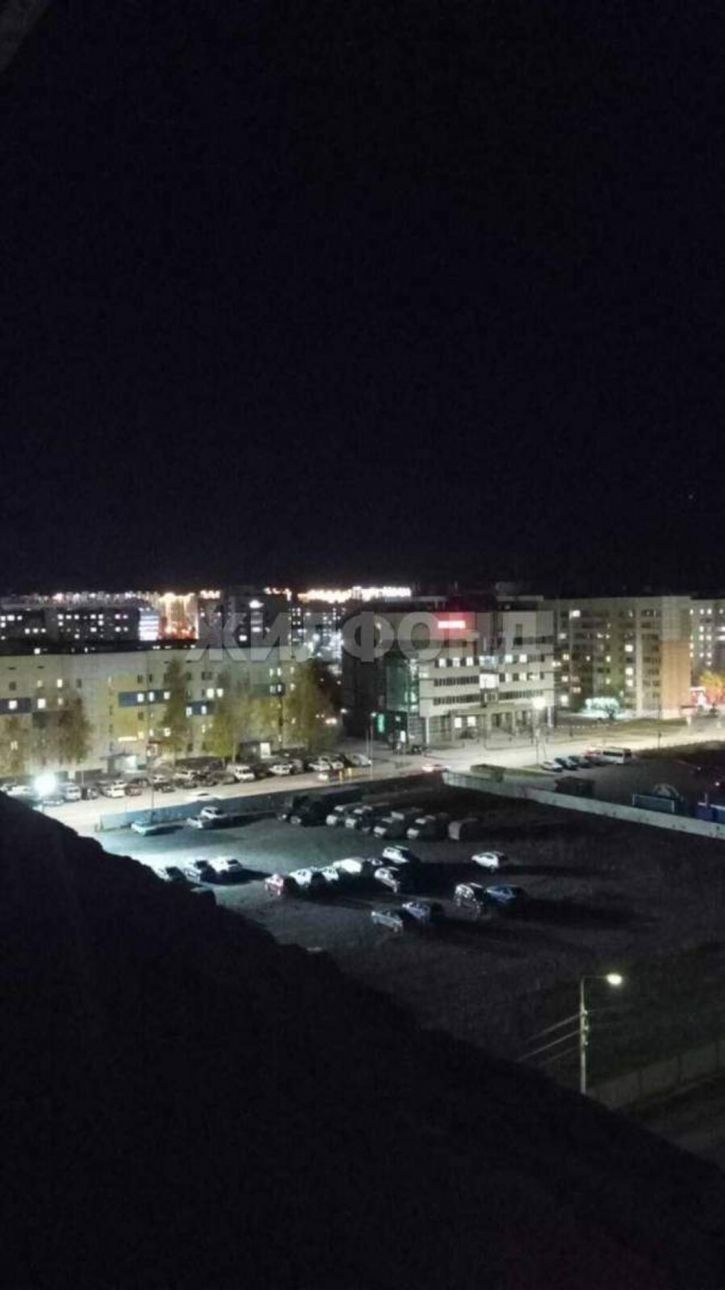 4-комн квартира 16-й микрорайон, д.6