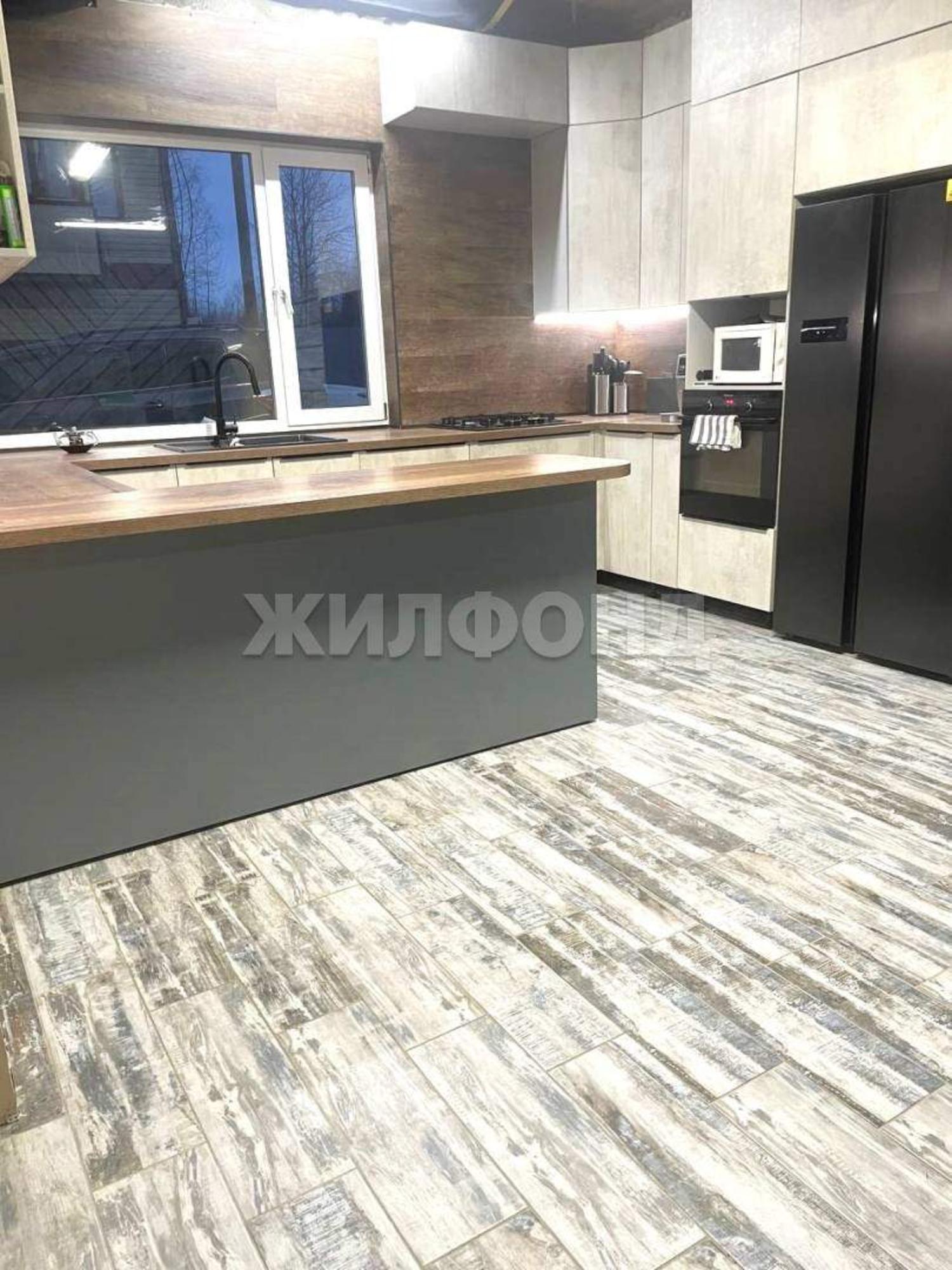 Купить дачу, дом, коттедж за 15 000 000 рублей на Энергетиков улица