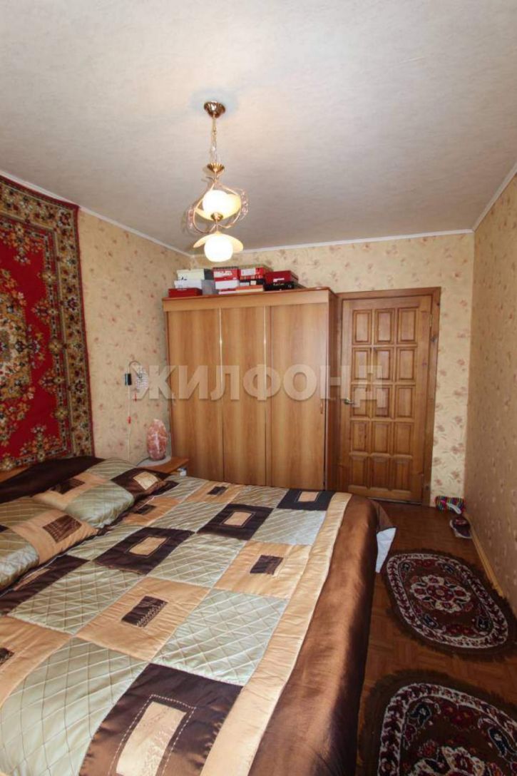 3-комн квартира 16-й микрорайон, д.25