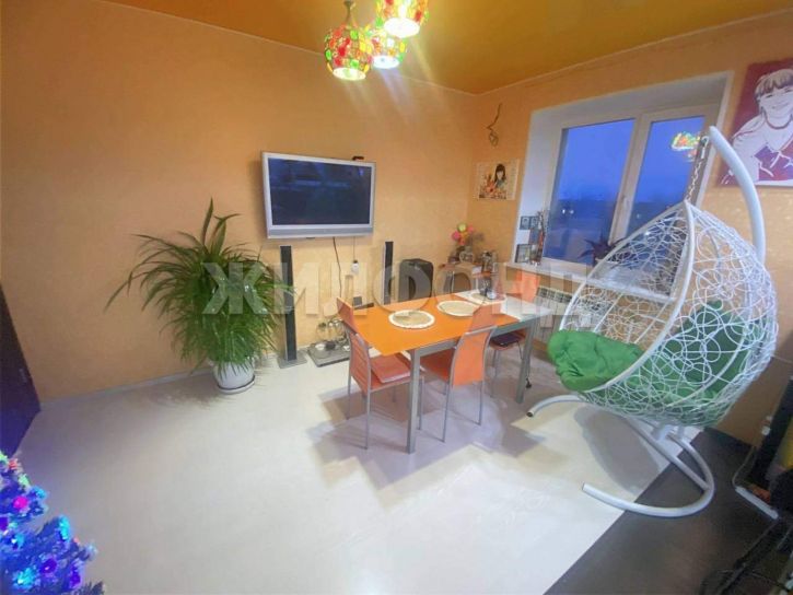 4-комн квартира 8А микрорайон, д.13