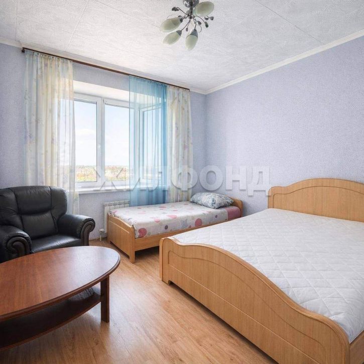 3-комн квартира 16-й микрорайон, д.35