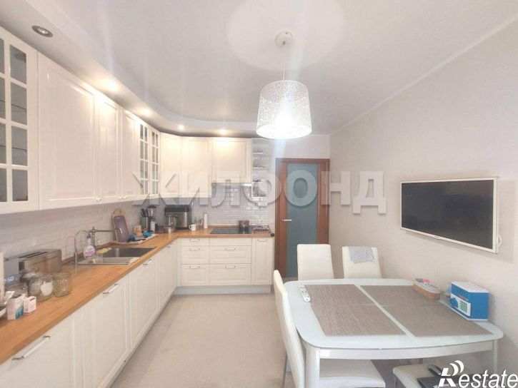 2-комн квартира 16А микрорайон, д.90