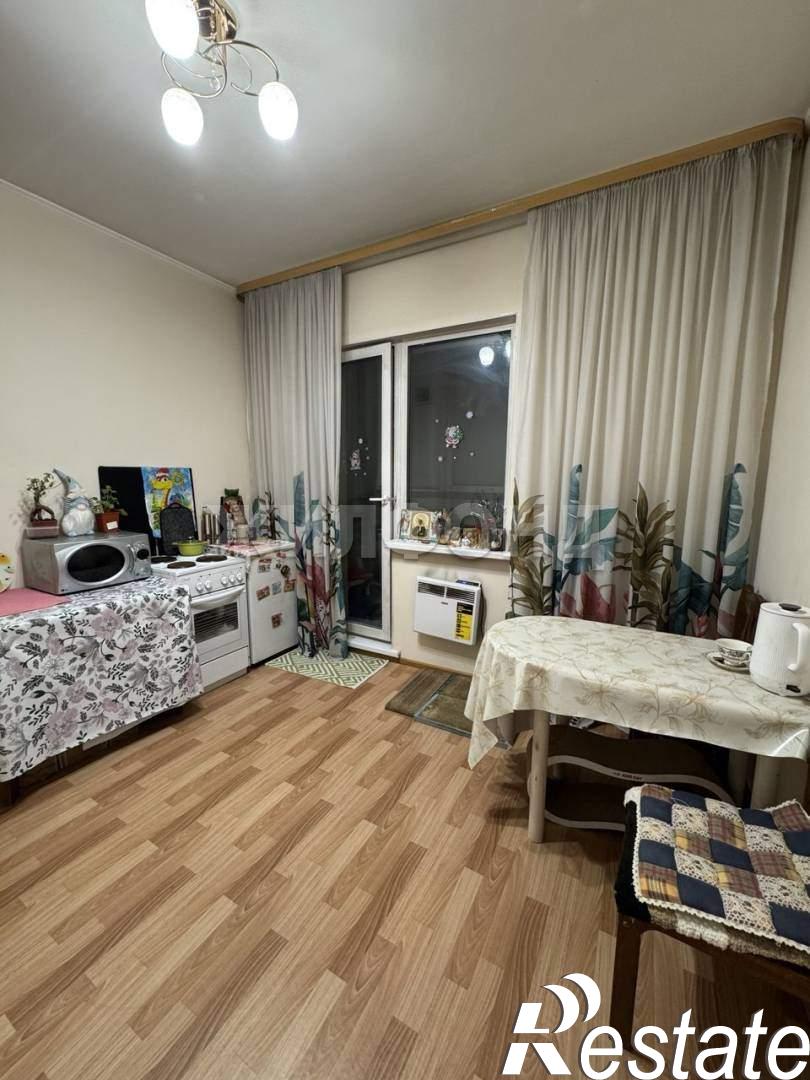 Купить квартиру за 3 500 000 рублей на 11В микрорайон, д.12