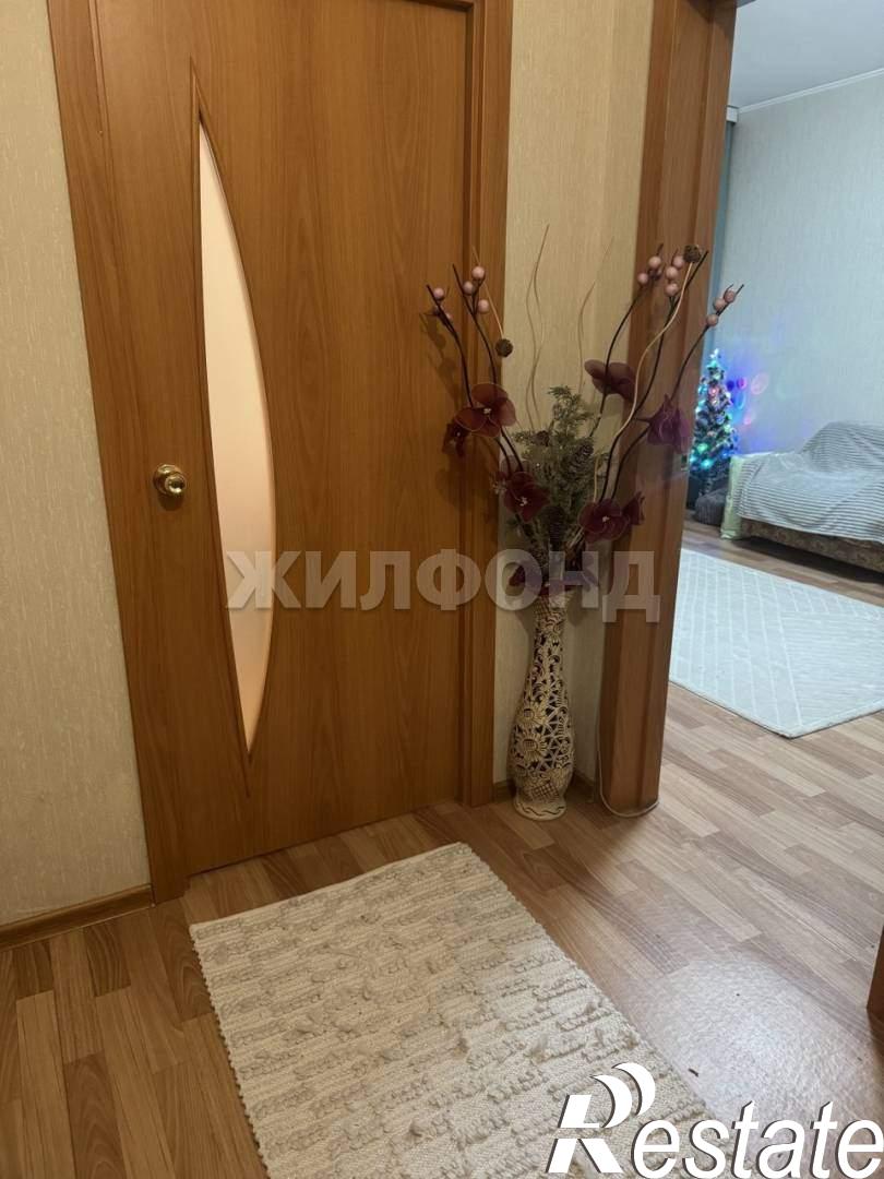 Купить квартиру за 3 500 000 рублей на 11В микрорайон, д.12