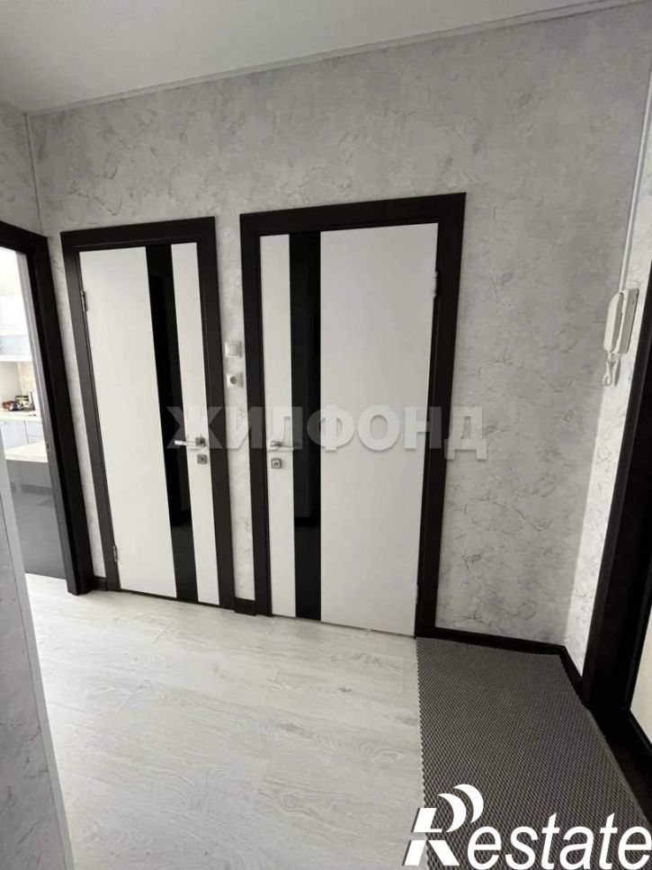 2-комн квартира 15-й микрорайон, д.18