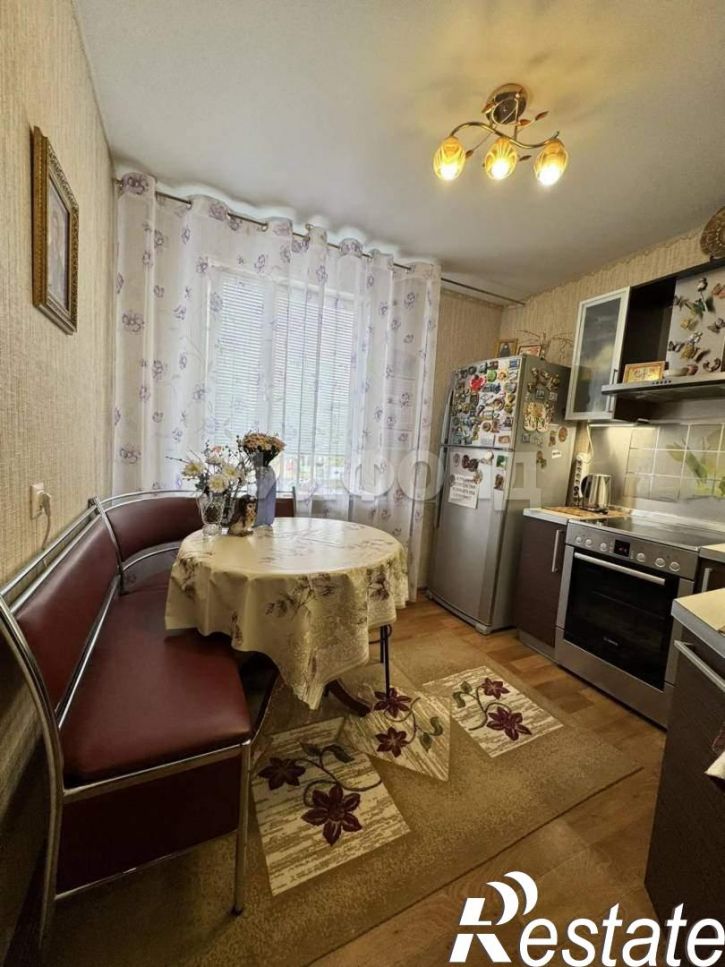 3-комн квартира 16А микрорайон, д.75
