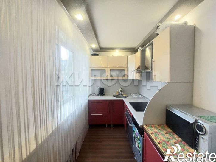 3-комн квартира 8А микрорайон, д.38