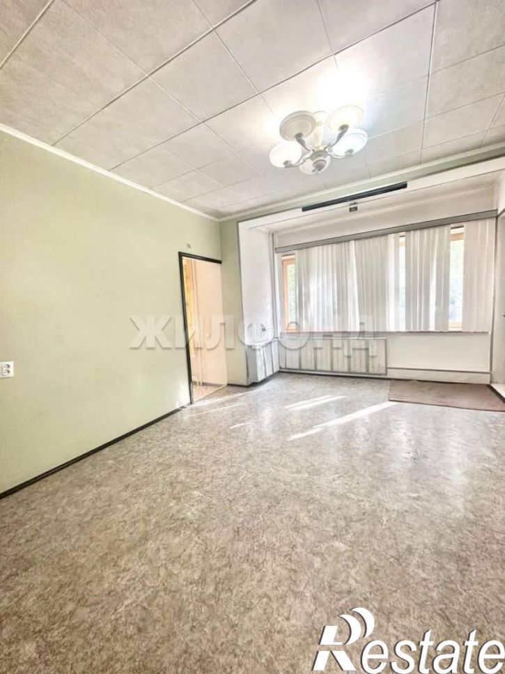 3-комн квартира 12 микрорайон, д.13