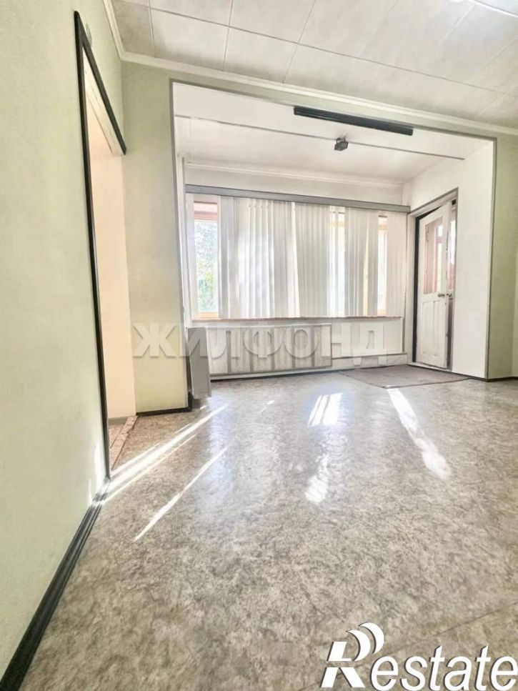 3-комн квартира 12 микрорайон, д.13