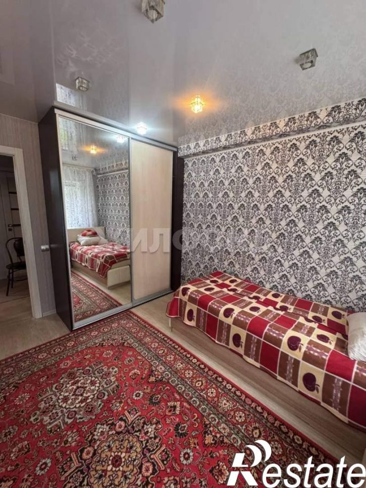 3-комн квартира 12 микрорайон, д.14