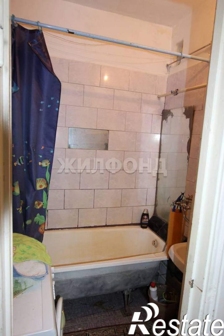 3-комн квартира 11Б микрорайон, д.10