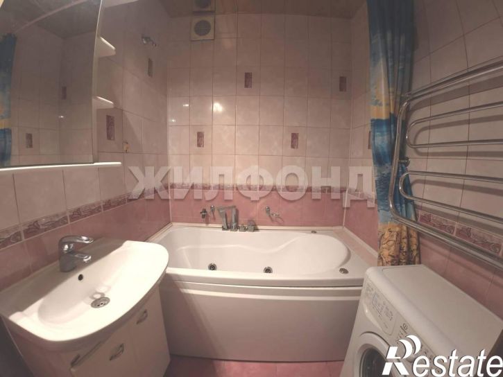 3-комн квартира 12 микрорайон, д.28