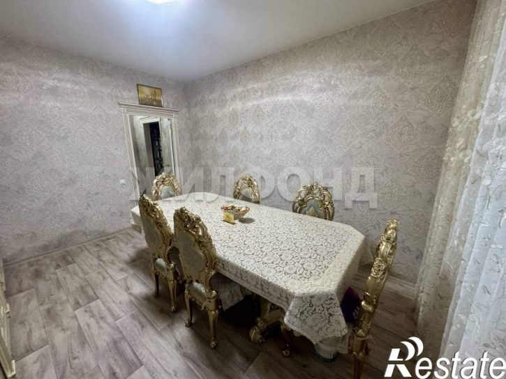 3-комн квартира 11В микрорайон, д.8