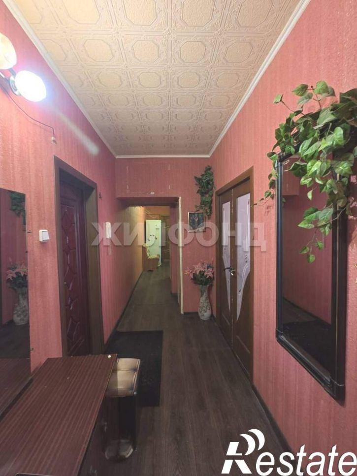 3-комн квартира 12 микрорайон, д.28