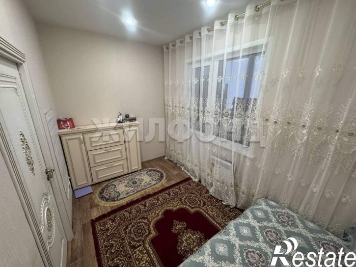 3-комн квартира 11В микрорайон, д.8