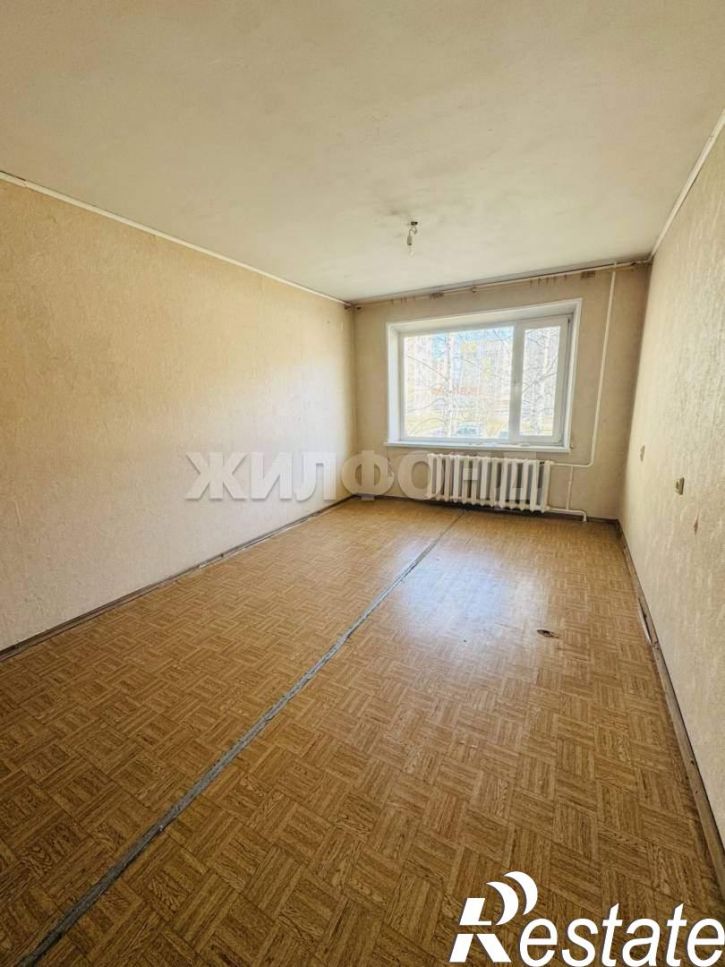 3-комн квартира 14-й микрорайон, д.4