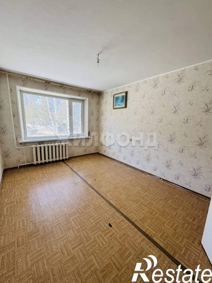 3-комн квартира 14-й микрорайон, д.4
