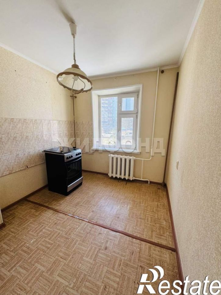 3-комн квартира 14-й микрорайон, д.4
