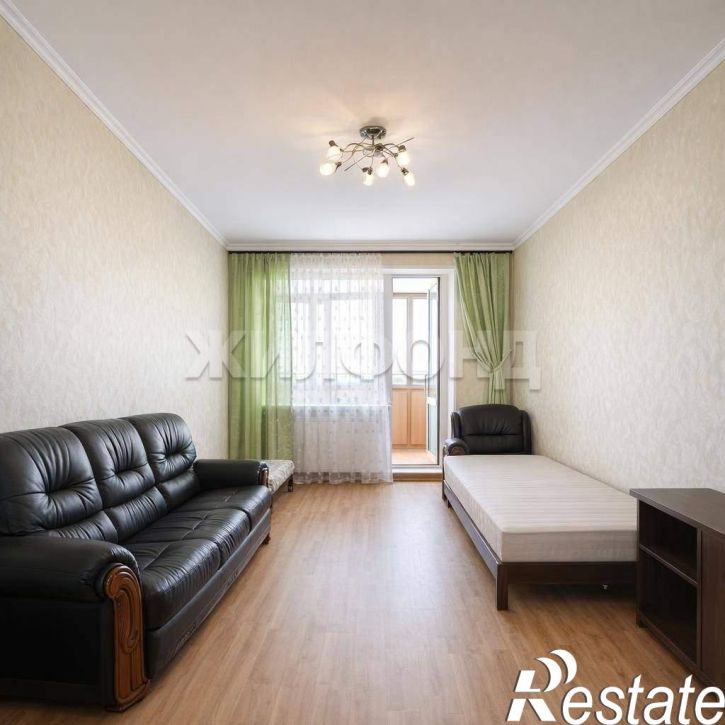 3-комн квартира 16-й микрорайон, д.35