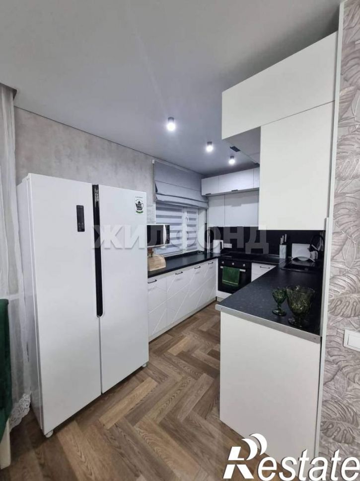 3-комн квартира 13-й микрорайон, д.35