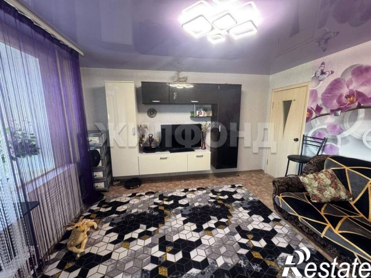 3-комн квартира 1-й микрорайон, д.21