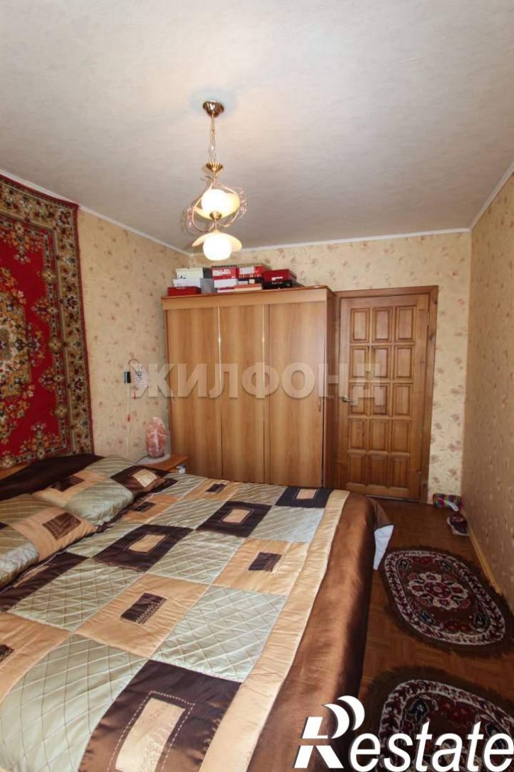 3-комн квартира 16-й микрорайон, д.25