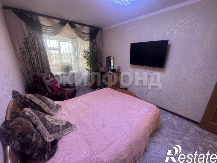 3-комн квартира 14-й микрорайон, д.32