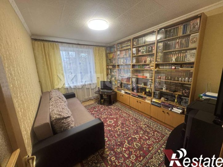 3-комн квартира 14-й микрорайон, д.32