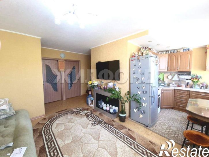 3-комн квартира 8А микрорайон, д.33