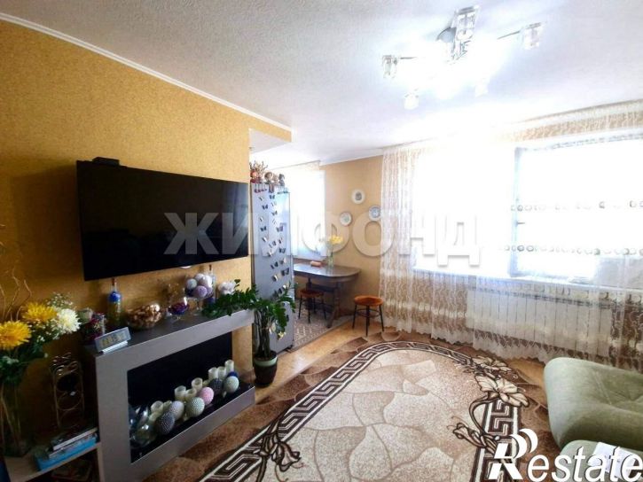 3-комн квартира 8А микрорайон, д.33