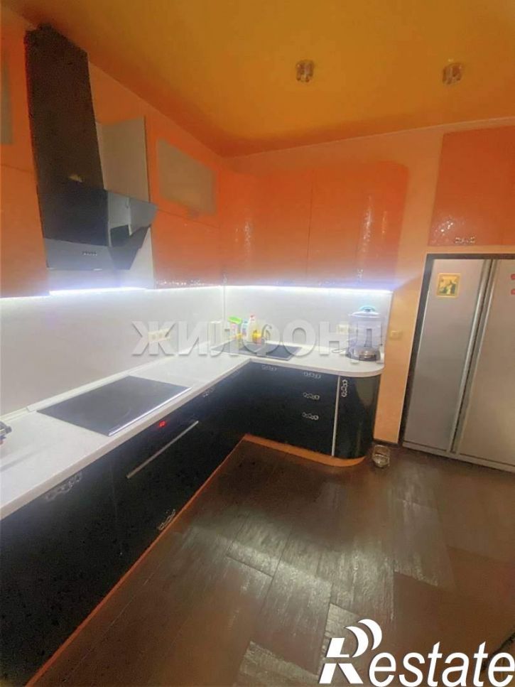 4-комн квартира 8А микрорайон, д.13