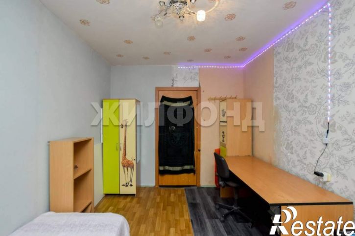 5-комн квартира 16А микрорайон, д.54